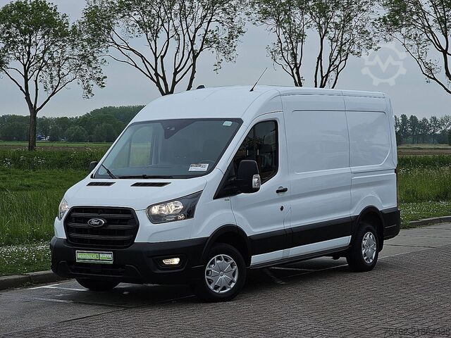 High-roof van FORD TRANSIT 2.0 L2H2 Euro6 Trekhaak!