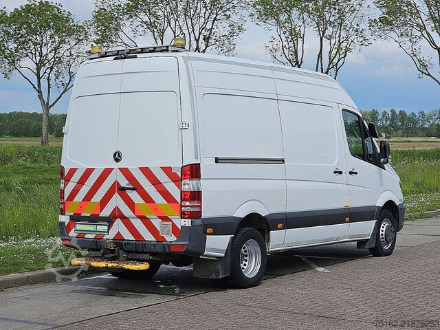 High-roof van MERCEDES-BENZ SPRINTER 519 L2H2 V6 3.0Ltr Airco