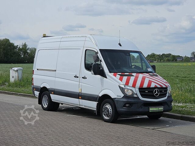 High-roof van MERCEDES-BENZ SPRINTER 519 L2H2 V6 3.0Ltr Airco
