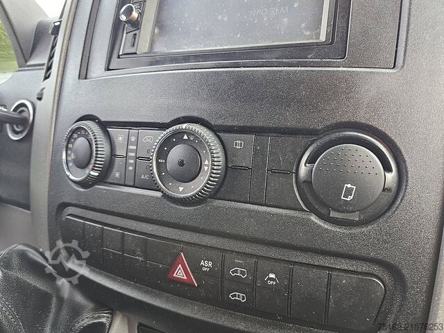 High-roof van MERCEDES-BENZ SPRINTER 519 L2H2 V6 3.0Ltr Airco