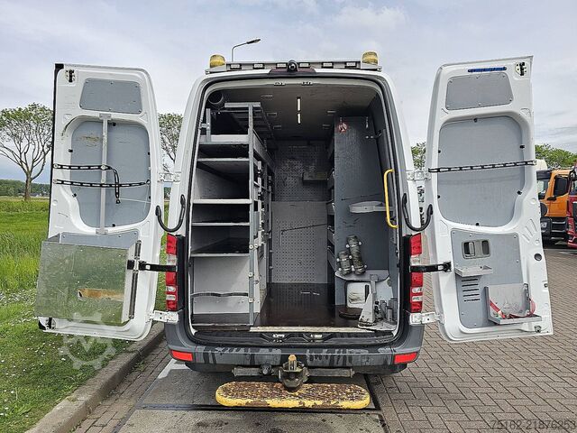 High-roof van MERCEDES-BENZ SPRINTER 519 L2H2 V6 3.0Ltr Airco