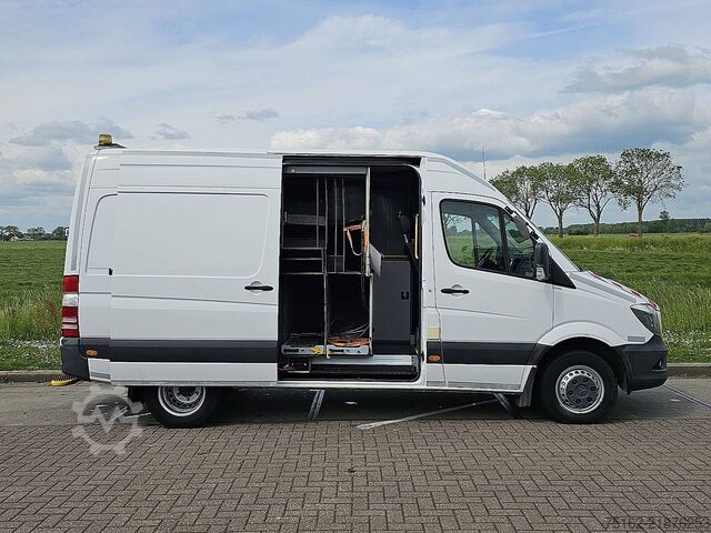 High-roof van MERCEDES-BENZ SPRINTER 519 L2H2 V6 3.0Ltr Airco