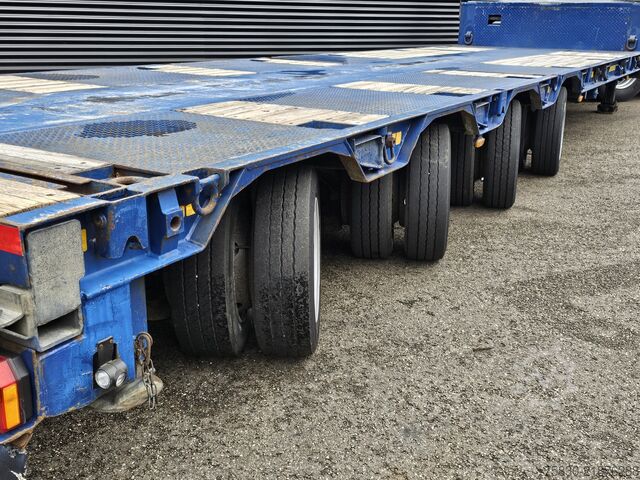 Low loader Goldhofer STZ-L4-34/80 A / 4 x STEERING AXLE / EXTENDABLE