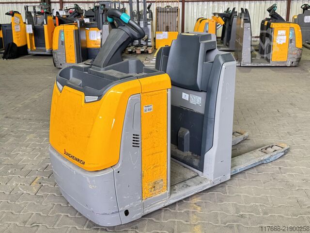Horizontal order picker Jungheinrich ECE 220 - BJ. 2019 - Sonderpreis - 2t