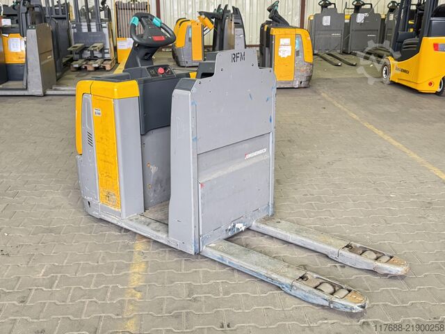 Horizontal order picker Jungheinrich ECE 220 - BJ. 2019 - Sonderpreis - 2t