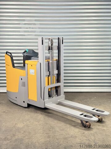 High lift truck driver Jungheinrich ERD 220 - Service Neu - Batterie 84% - 2.010 mm Hub - 2t