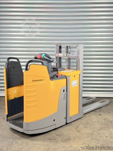 High lift truck driver Jungheinrich ERD 220 - Service Neu - Batterie 84% - 2.010 mm Hub - 2t