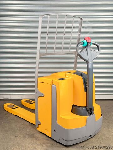Low lift truck pedestrian Jungheinrich EJE 220r - Service Neu - Batterie 82% - Neigung - 2t