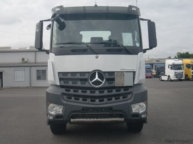 Skip loader truck Mercedes-Benz Arocs 1848 K Meiller AK 12-MT