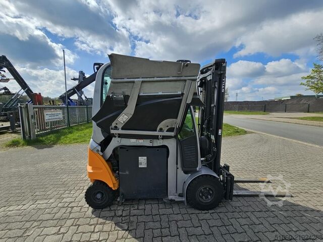 Electric 4-wheel forklift Still RX60-25