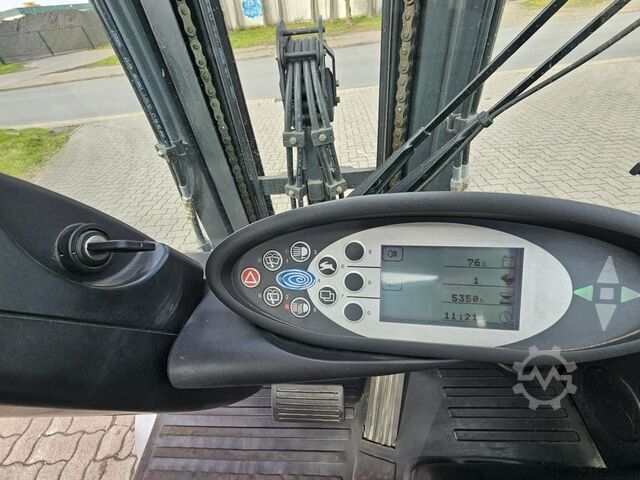 Electric 4-wheel forklift Still RX60-25