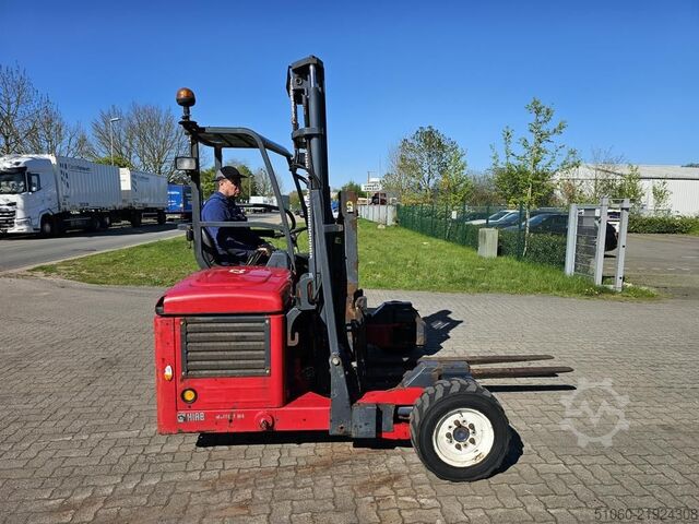 Truck mounted forklift Moffett M4-25.4