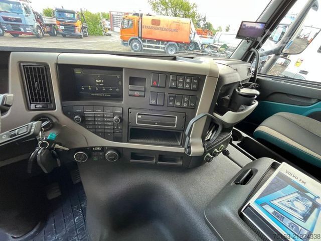Autokran VOLVO FM 420 8x2/4 Pritsche Heckkran 34m/t, Funk, Jib