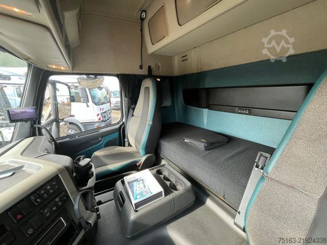 Autokran VOLVO FM 420 8x2/4 Pritsche Heckkran 34m/t, Funk, Jib