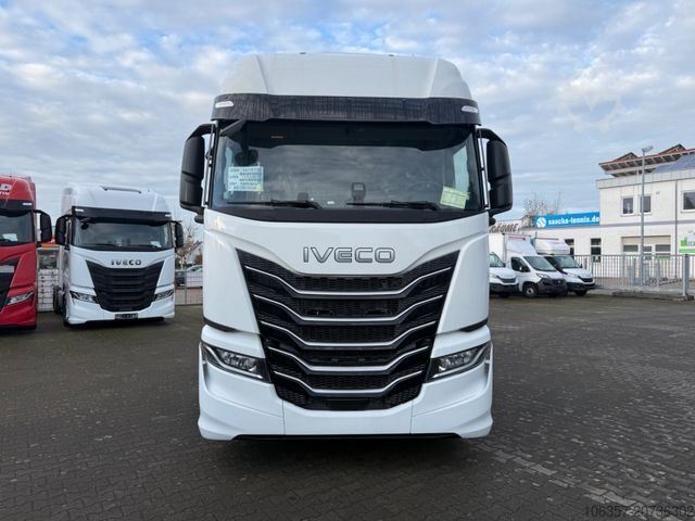Standard tractor unit IVECO STRALIS S-WAY AS440S50T/P Intarder 6x Stück