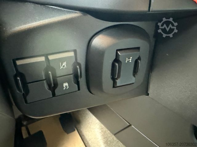 Standard tractor unit IVECO STRALIS S-WAY AS440S50T/P Intarder 6x Stück