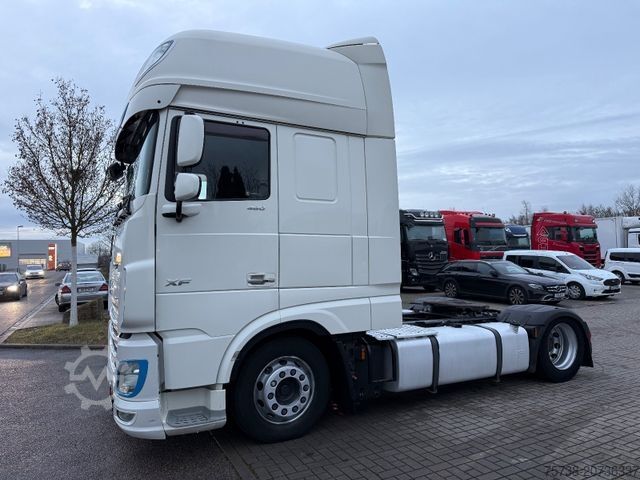 Volumen SZM DAF XF 480 SSC/Intarder/Lowliner/2xTank/Navi/TV
