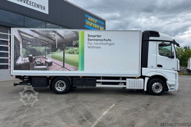 Special purpose truck MERCEDES-BENZ Actros 1842 mit Seitenöffnung und Kran