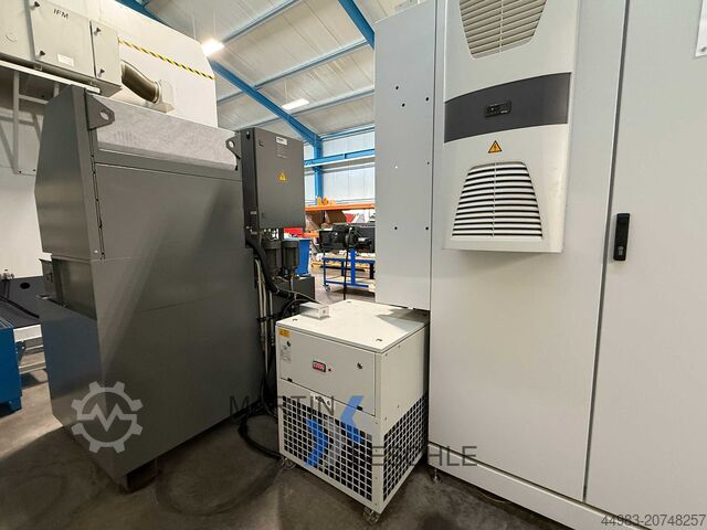 Vertikales Bearbeitungszentrum HERMLE C 30 U