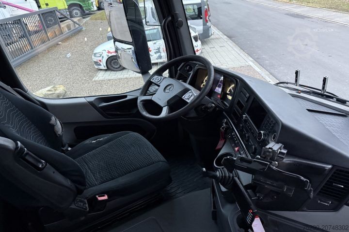 Standard tractor unit Mercedes-Benz Antos 1851 4x2 Retarder / Swiss-Vehicle