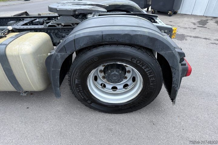 Standard tractor unit Mercedes-Benz Antos 1851 4x2 Retarder / Swiss-Vehicle