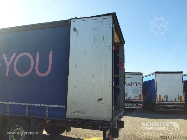 Open semitrailer with tarp Schmitz Cargobull Semitrailer Curtainsider Standard