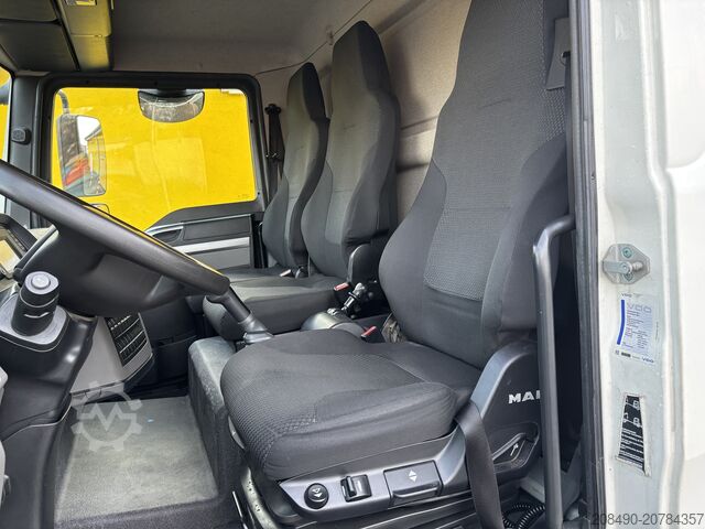 LKW mit Kofferaufbau mit Lbw MAN TGL 8.190 BL, 2xAHK, KLIMA, Diff.sp.