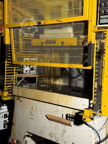 Hydraulic press Chin Fong OCP 110 N