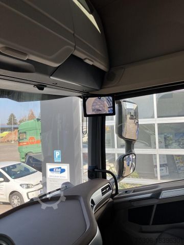 Standard SZM DAF DAF XG+ 530 FT Edition Black