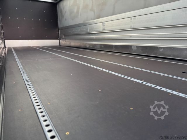 Box truck MAN TGM 26.320 L / LBW / LENKACHSE / 18 PAL