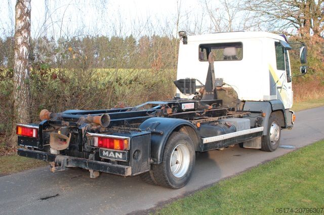 Transporter mit Kipper MAN 8.163 BL City Abroller L2000