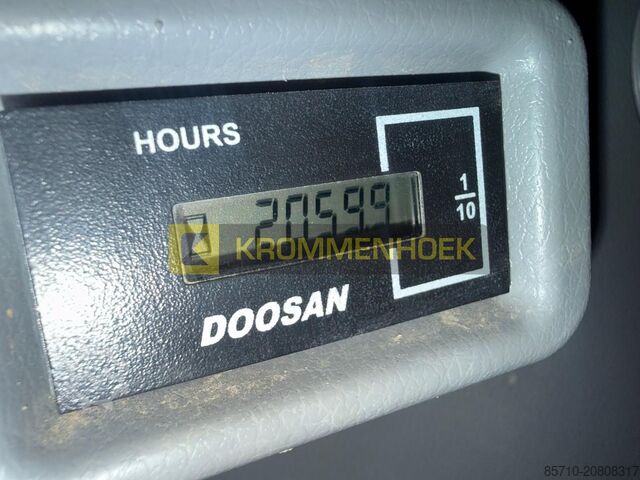 Raupenbagger Doosan DX 140 LCR-5 Oilquick