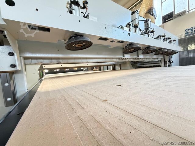 Bearbeitungszentrum BIESSE ROVER A FT 2243
