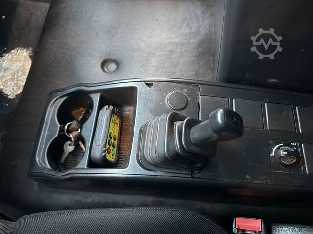 LKW mit Pritsche & Plane IVECO ML 140 E 25 P