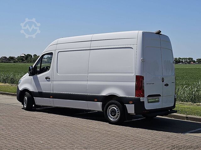 High-roof van MERCEDES-BENZ SPRINTER 314 L2H2 Mbux10 + Navi!