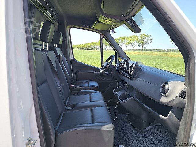 High-roof van MERCEDES-BENZ SPRINTER 314 L2H2 Mbux10 + Navi!