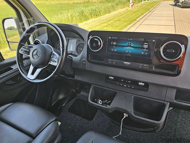 High-roof van MERCEDES-BENZ SPRINTER 314 L2H2 Mbux10 + Navi!