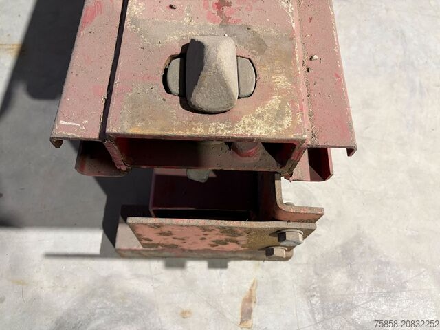 Ausgleichsbock sonstige Ausgleichsbock für gekröpften Tieflader