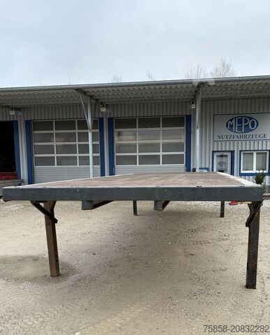 Wechselpritsche offen Krone 7,82m BDF Baustoff Zurringe Kranbar