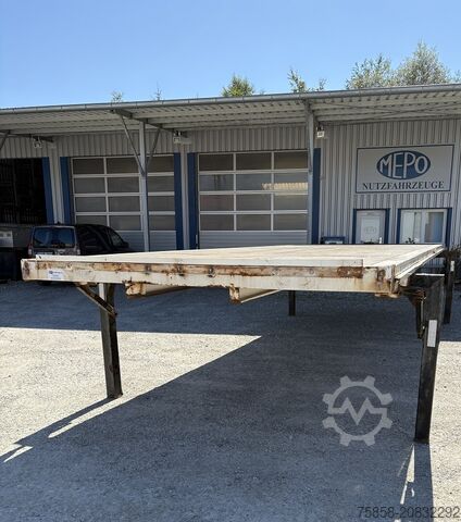 Wechselbrücke mit Pritsche Krone Plattform 7,82m Multilockaußenrahmen