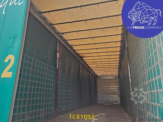 Sliding tarpaulins Schmitz Cargobull 
