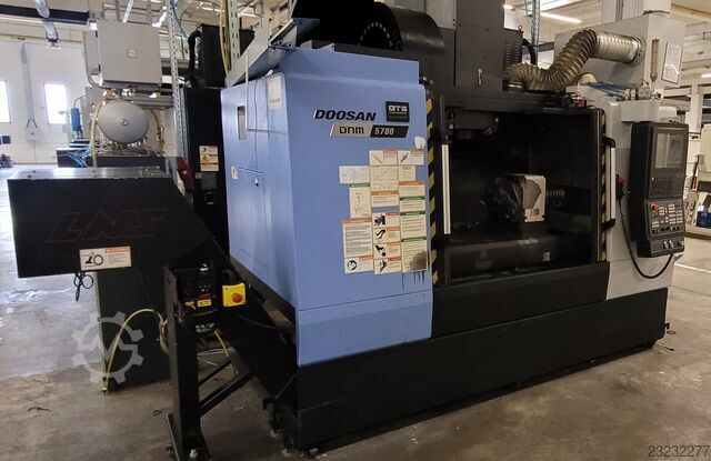 Machining center DOOSAN DNM 5700