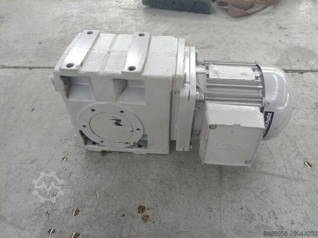 Electric motor + gearbox Lenze MDXMA1M 071-32