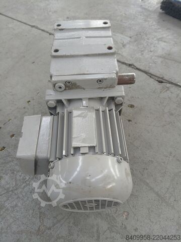 Electric motor + gearbox Lenze MDXMA1M 071-32