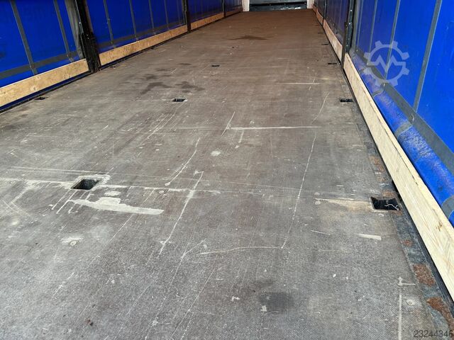 Krone MEGA / raising-roof / BPW + drumbrakes / timberstakespots / Huckepack Krone MEGA / raising-roof / BPW + drumbrakes / timber...