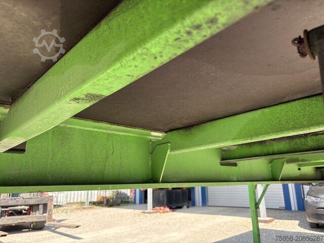 Wechselbrücke mit Pritsche Krone Baustoff 7,45 Multilockrahmen Türen