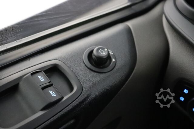 Delivery van Ford Transit Custom 2.0 TDCI 130PK Automaat 2x Schui...