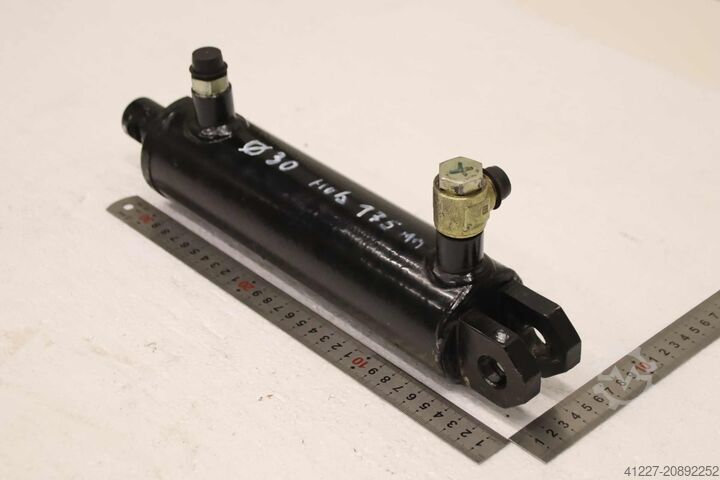 Hydraulic cylinder unbekannt Hub 175 mm