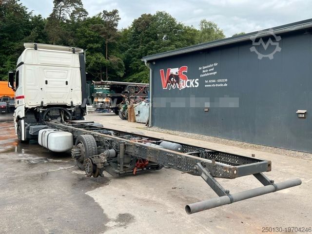 LKW-Fahrgestell MERCEDES-BENZ Actros 2540 6x2 Fahrgestell