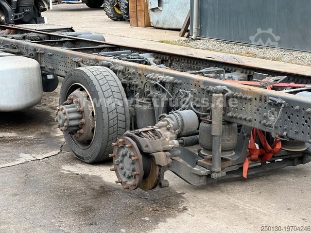 LKW-Fahrgestell MERCEDES-BENZ Actros 2540 6x2 Fahrgestell